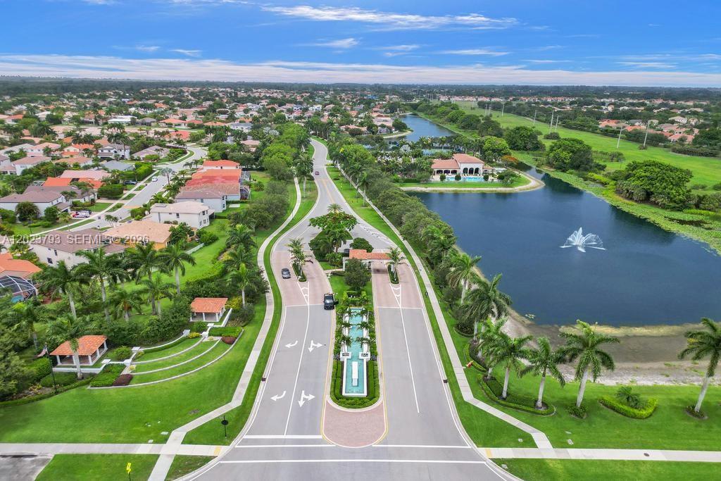 21461 Sawmill Ct, Boca Raton FL 33498