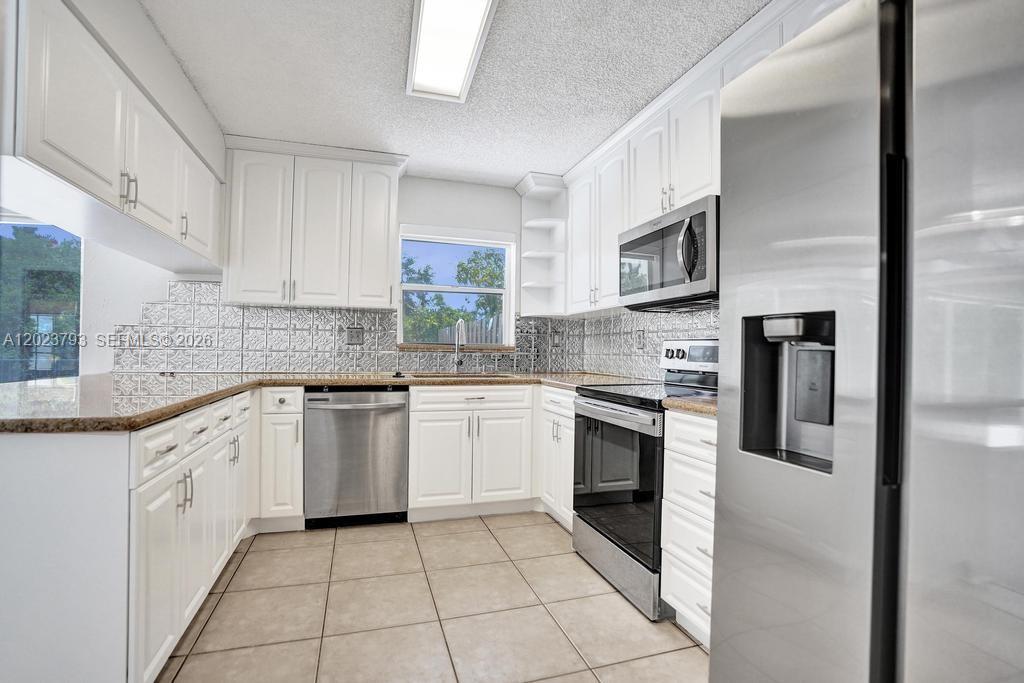 21461 Sawmill Ct, Boca Raton FL 33498
