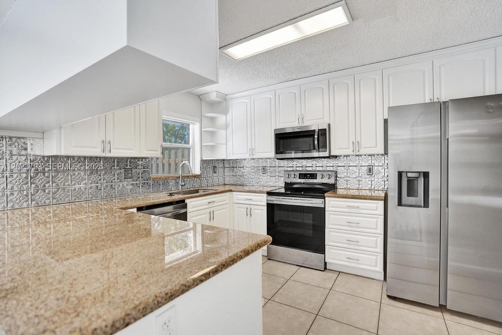 21461 Sawmill Ct, Boca Raton FL 33498