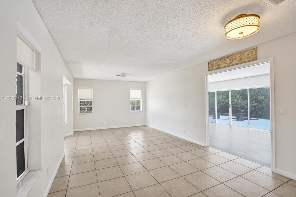 21461 Sawmill Ct, Boca Raton FL 33498