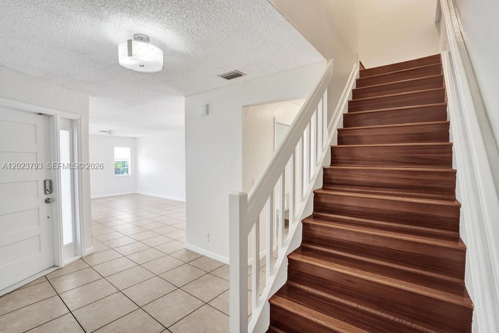 21461 Sawmill Ct, Boca Raton FL 33498