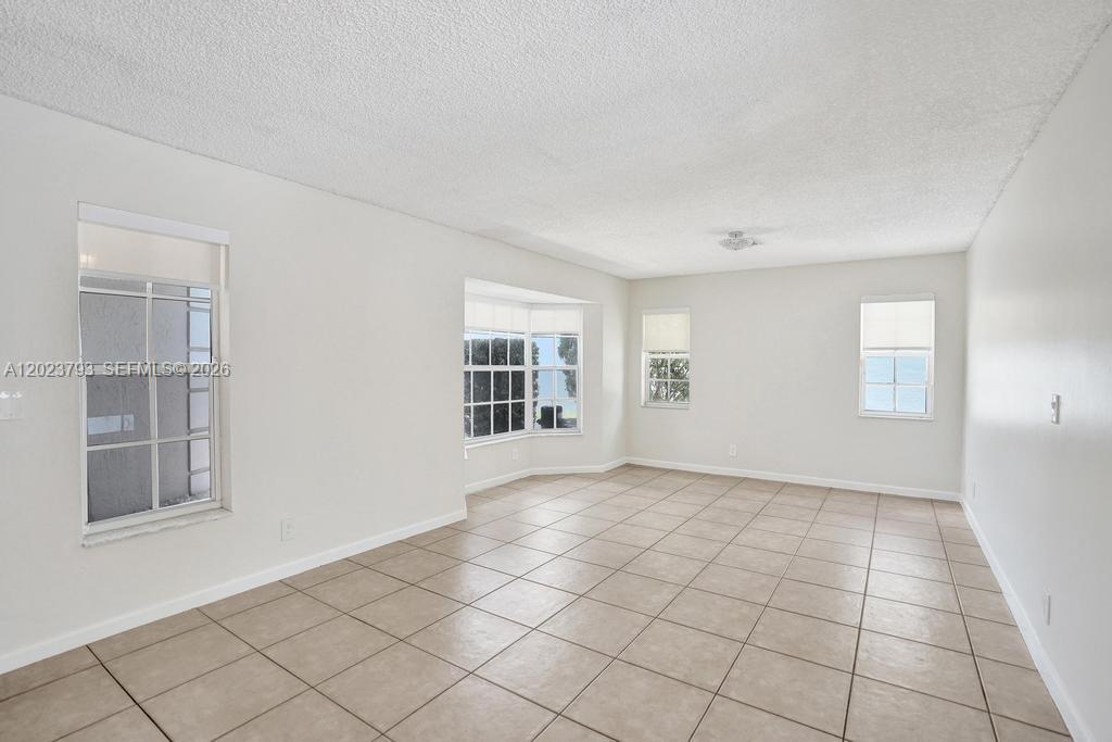 21461 Sawmill Ct, Boca Raton FL 33498