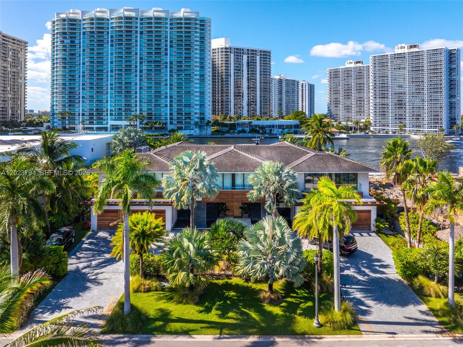 385 Centre Is, Golden Beach FL 33160