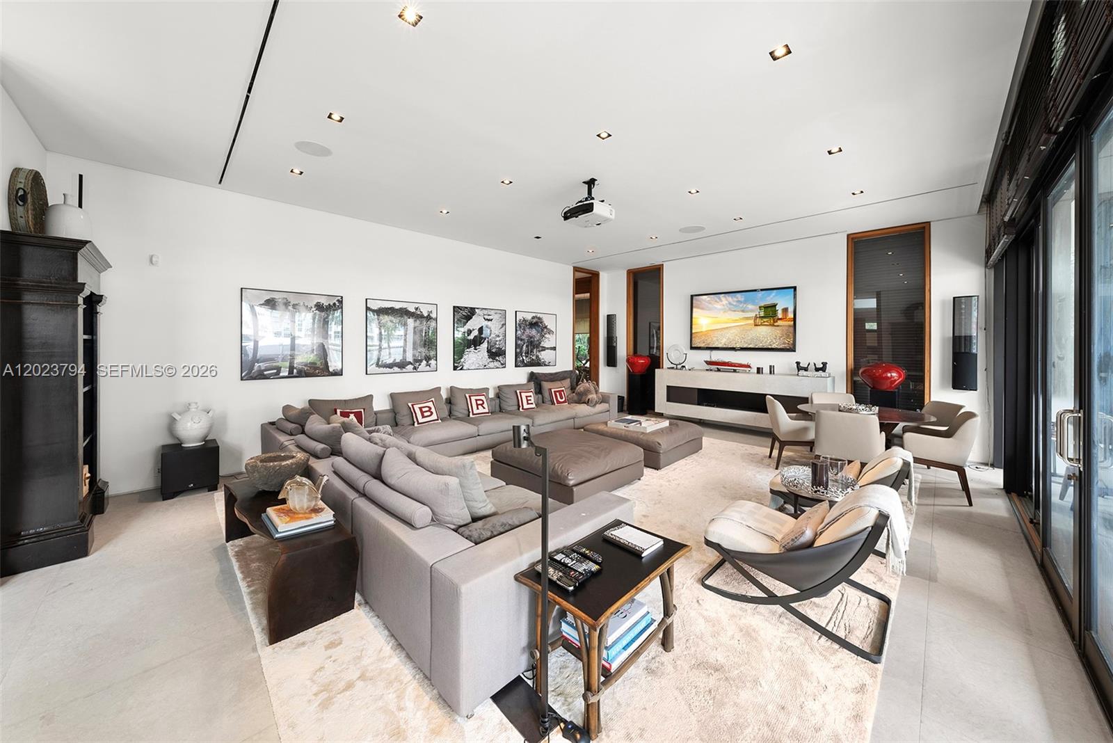 385 Centre Is, Golden Beach FL 33160
