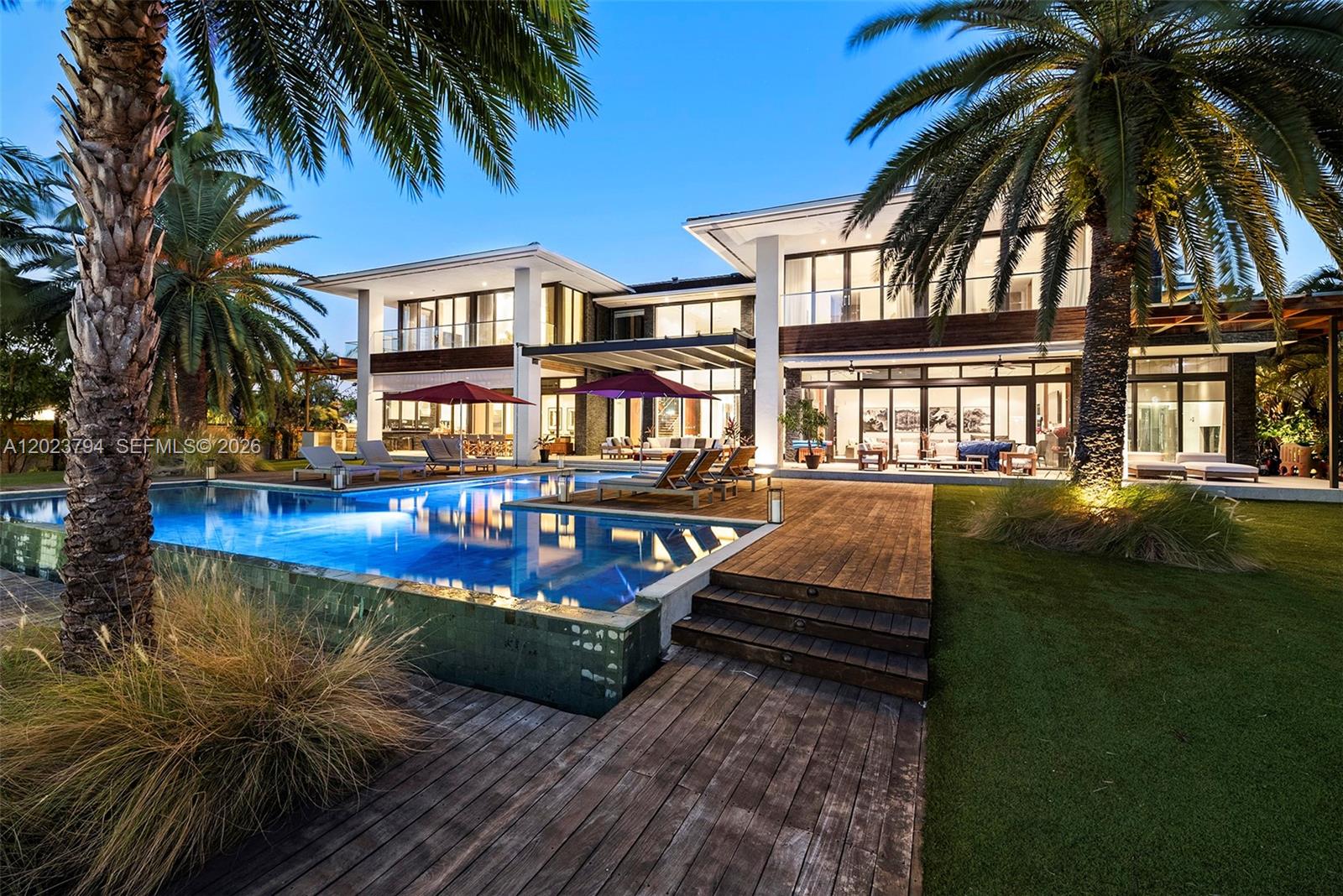 385 Centre Is, Golden Beach FL 33160