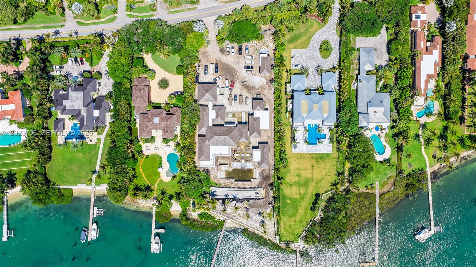 508 S Beach Rd, Jupiter Island FL 33455