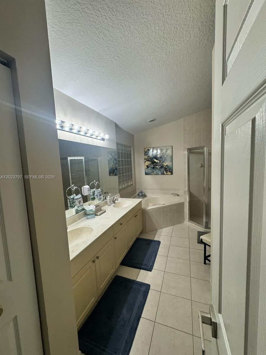 156 Preserve Drive #156, Royal Palm Beach FL 33411