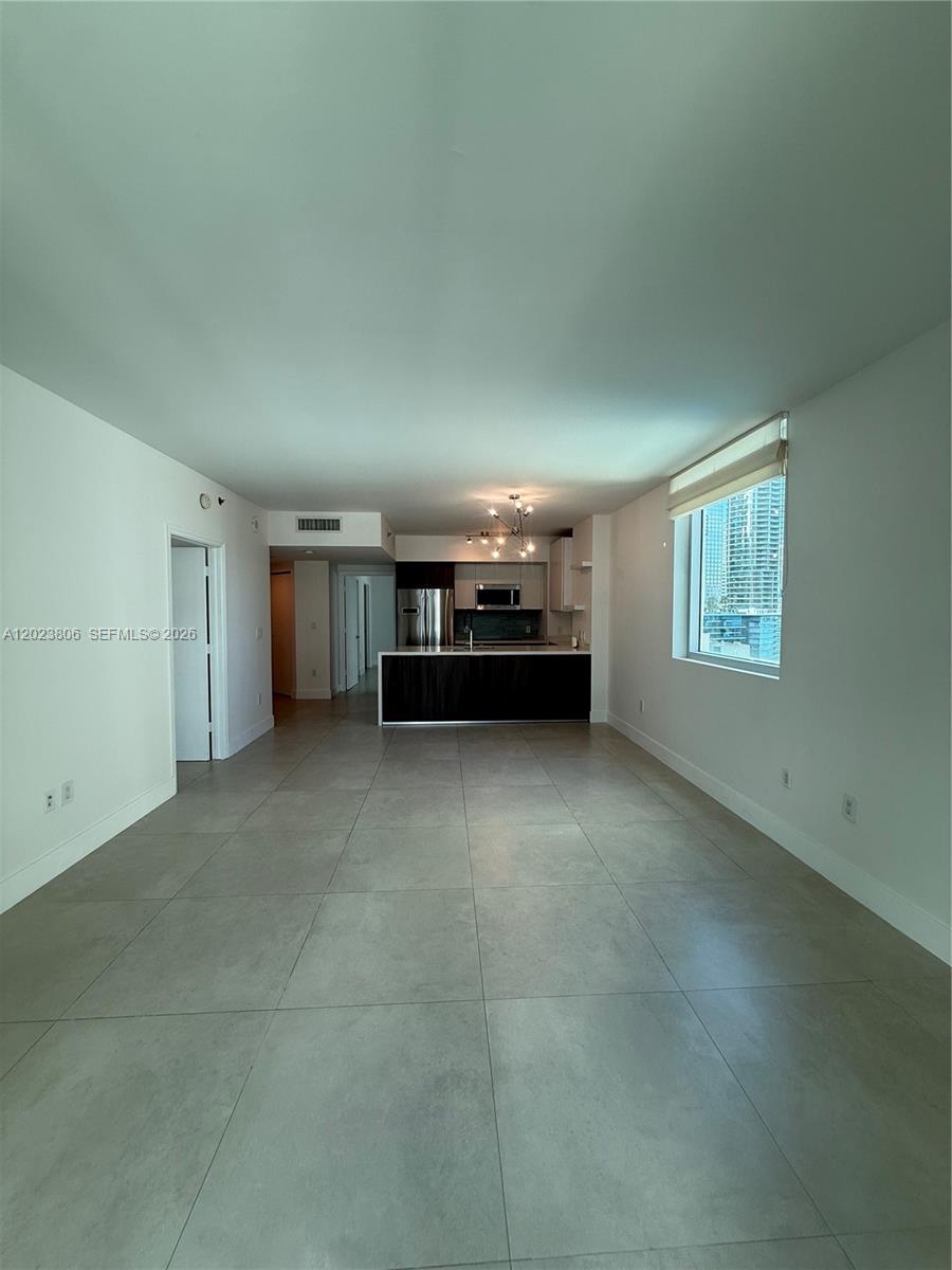 55 SE 6th St #1710, Miami FL 33131