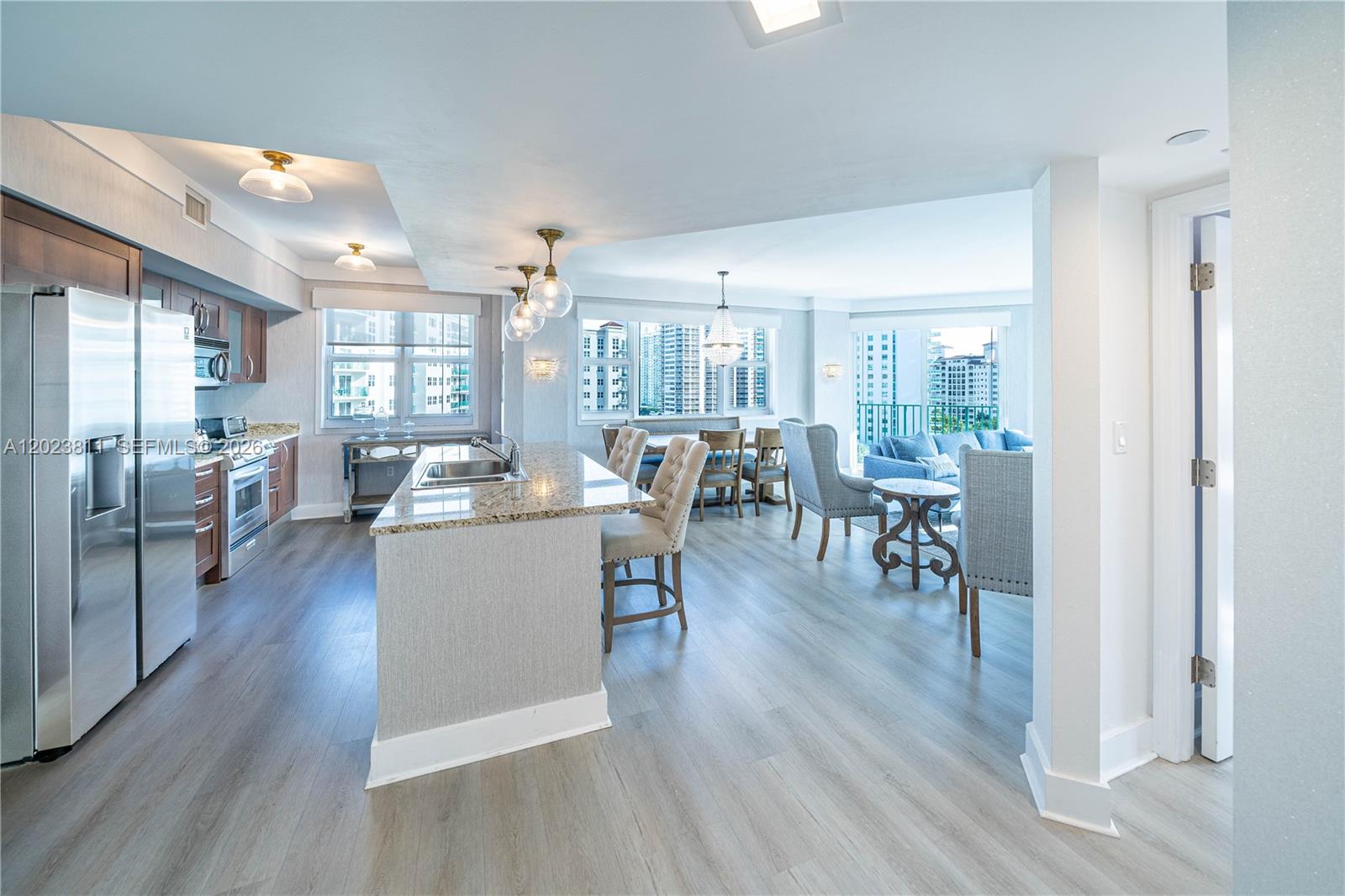 19900 E Country Club Dr #1120, Aventura FL 33180