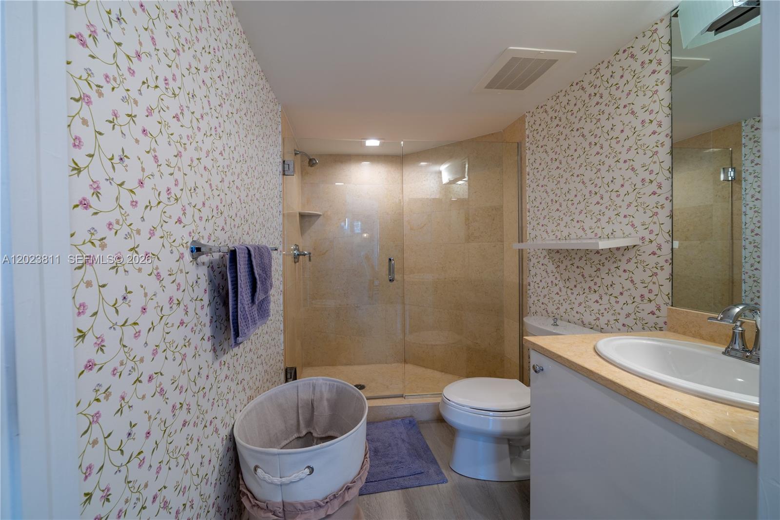 19900 E Country Club Dr #1120, Aventura FL 33180