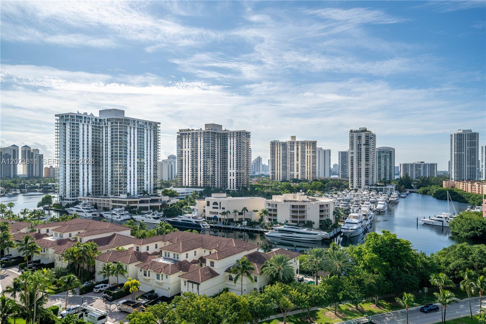 19900 E Country Club Dr #1120, Aventura FL 33180