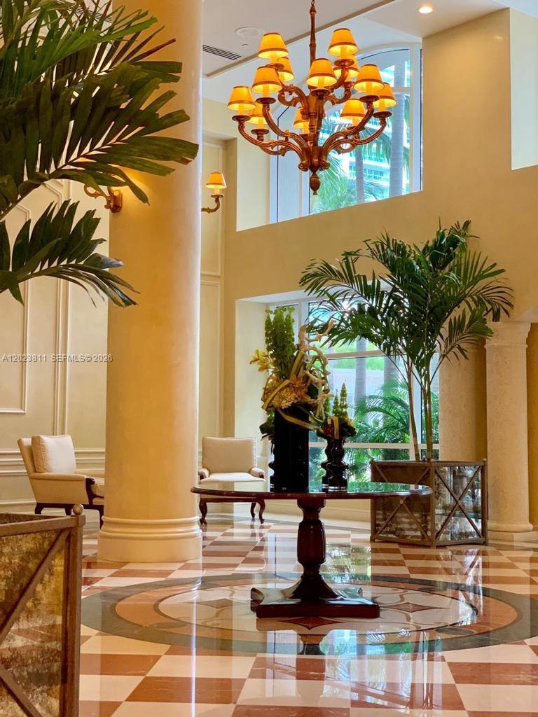 19900 E Country Club Dr #1120, Aventura FL 33180