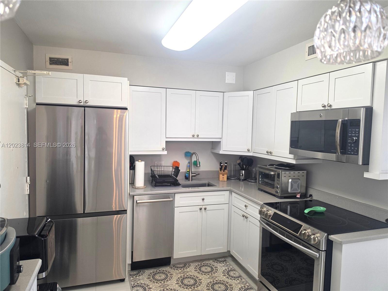 5161 Collins Ave #502, Miami Beach FL 33140