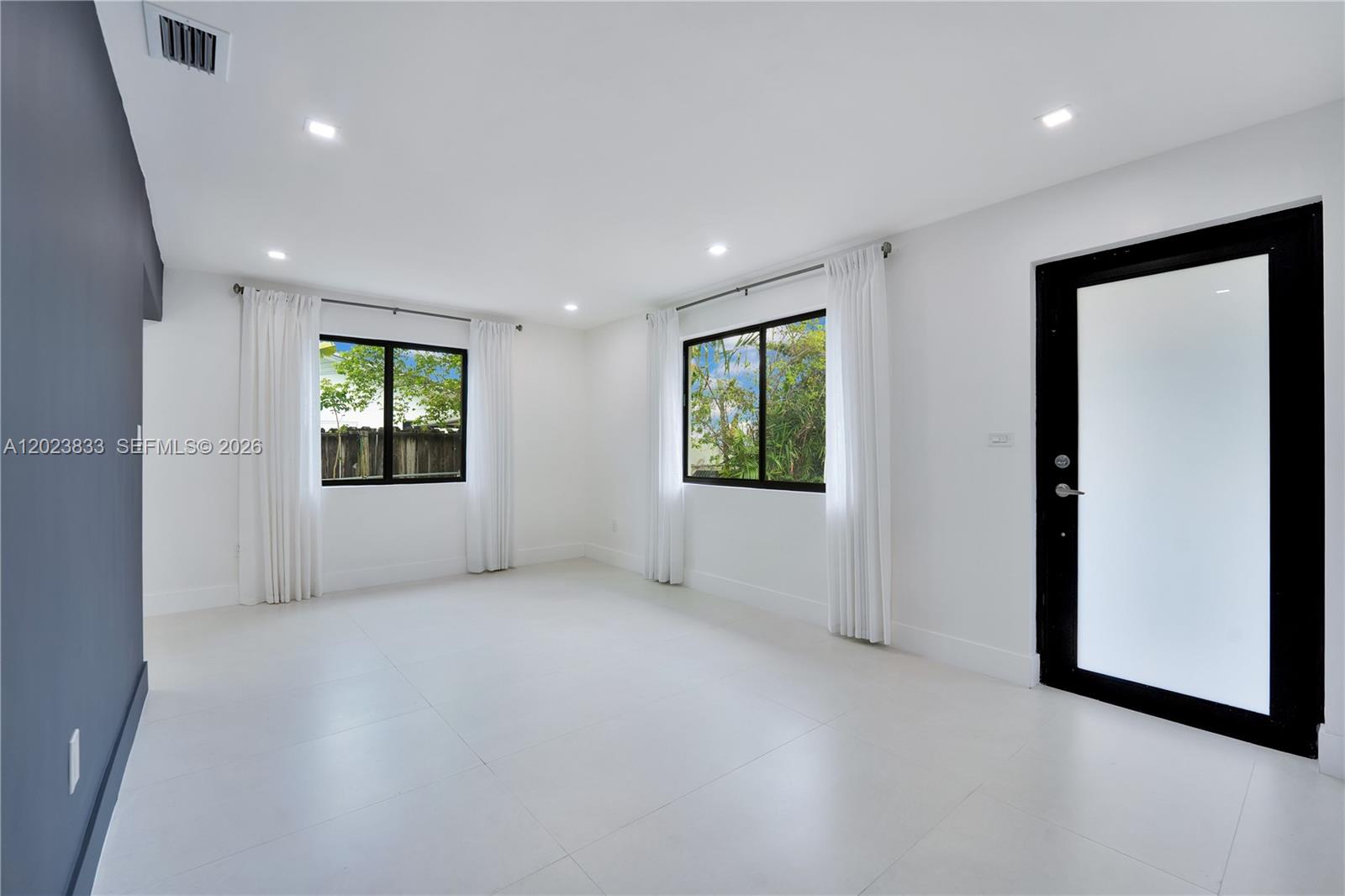 6566 SW 35th St, Miami FL 33155