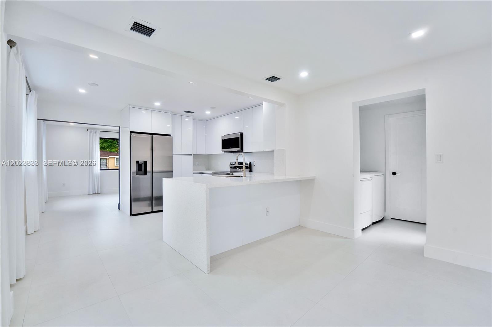 6566 SW 35th St, Miami FL 33155