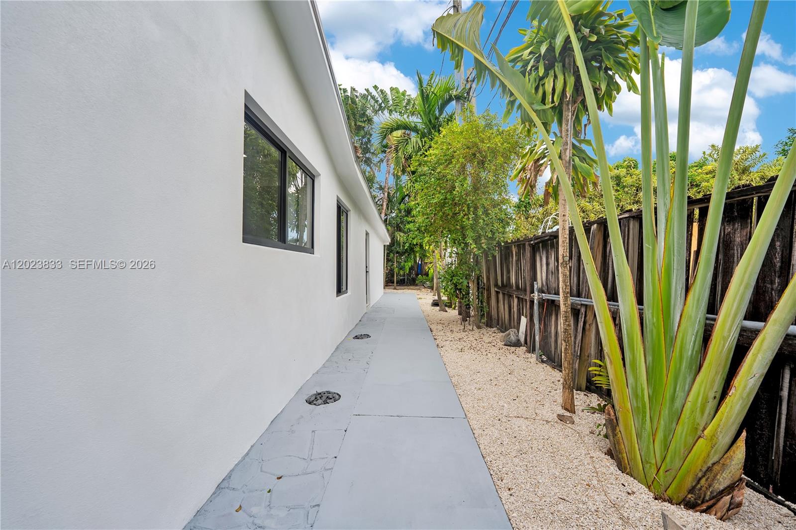 6566 SW 35th St, Miami FL 33155
