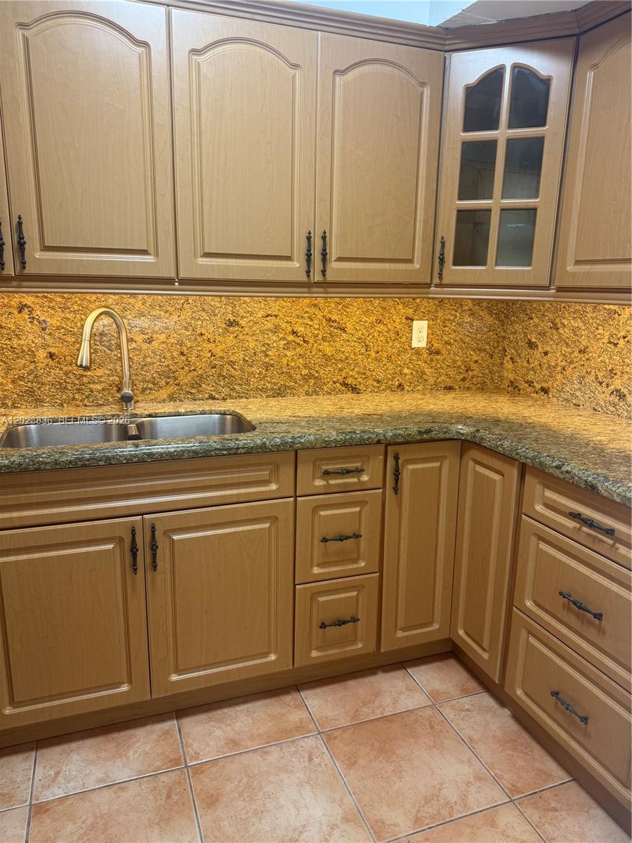 6312 Alton Rd, Miami Beach FL 33141