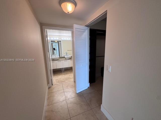 41 SE 5th St #2411, Miami FL 33131