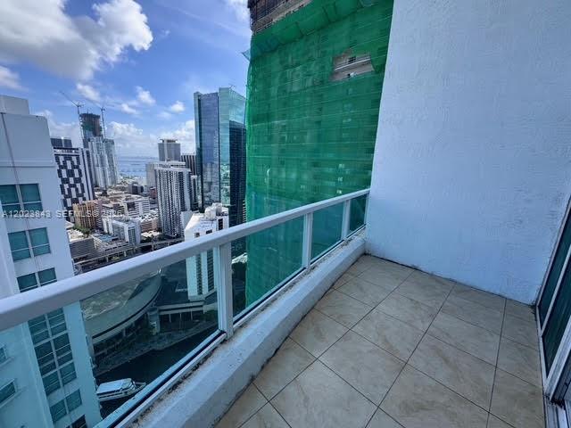 41 SE 5th St #2411, Miami FL 33131