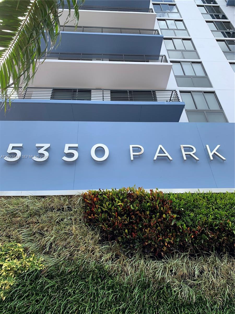 5350 NW 84 Ave #1601, Doral FL 33166