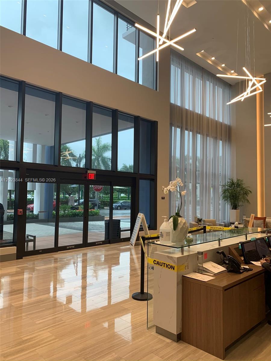 5350 NW 84 Ave #1601, Doral FL 33166
