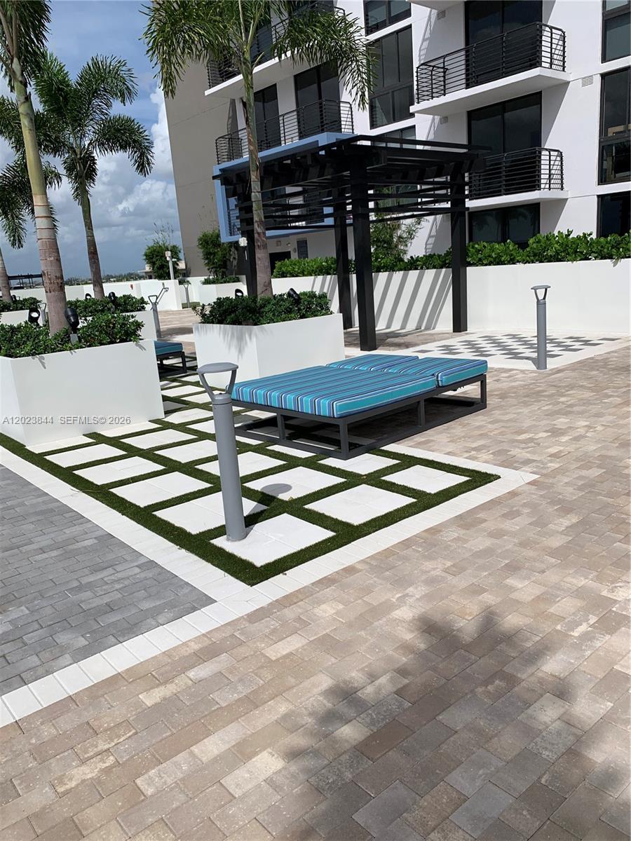 5350 NW 84 Ave #1601, Doral FL 33166