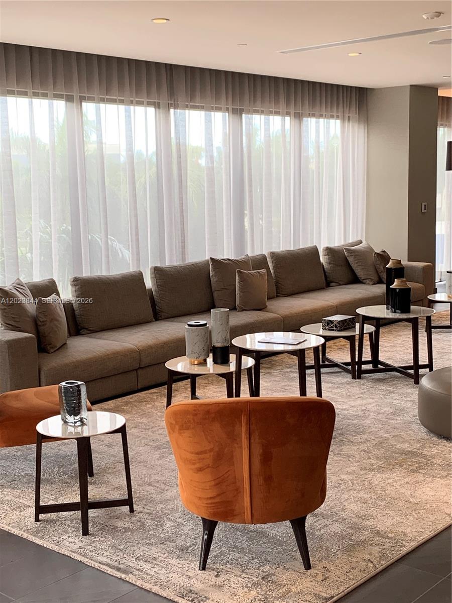 5350 NW 84 Ave #1601, Doral FL 33166