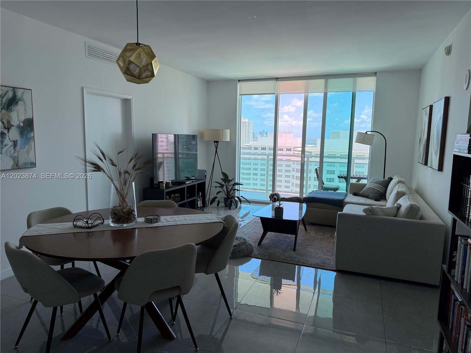 951 Brickell Ave #2006, Miami FL 33131