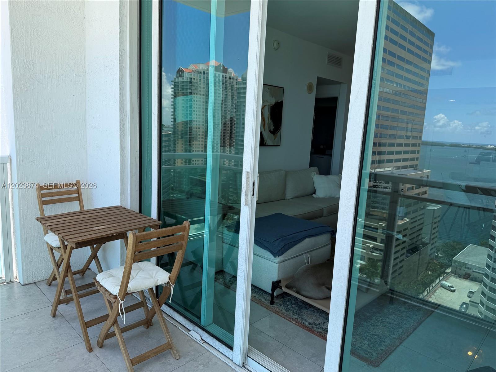 951 Brickell Ave #2006, Miami FL 33131