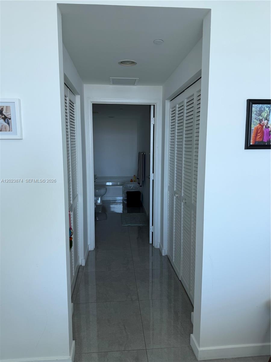951 Brickell Ave #2006, Miami FL 33131