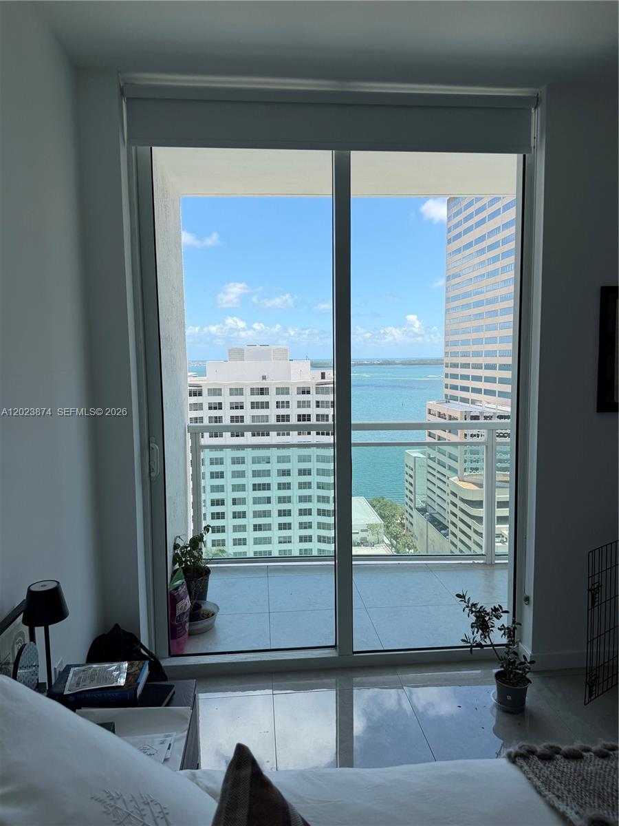 951 Brickell Ave #2006, Miami FL 33131