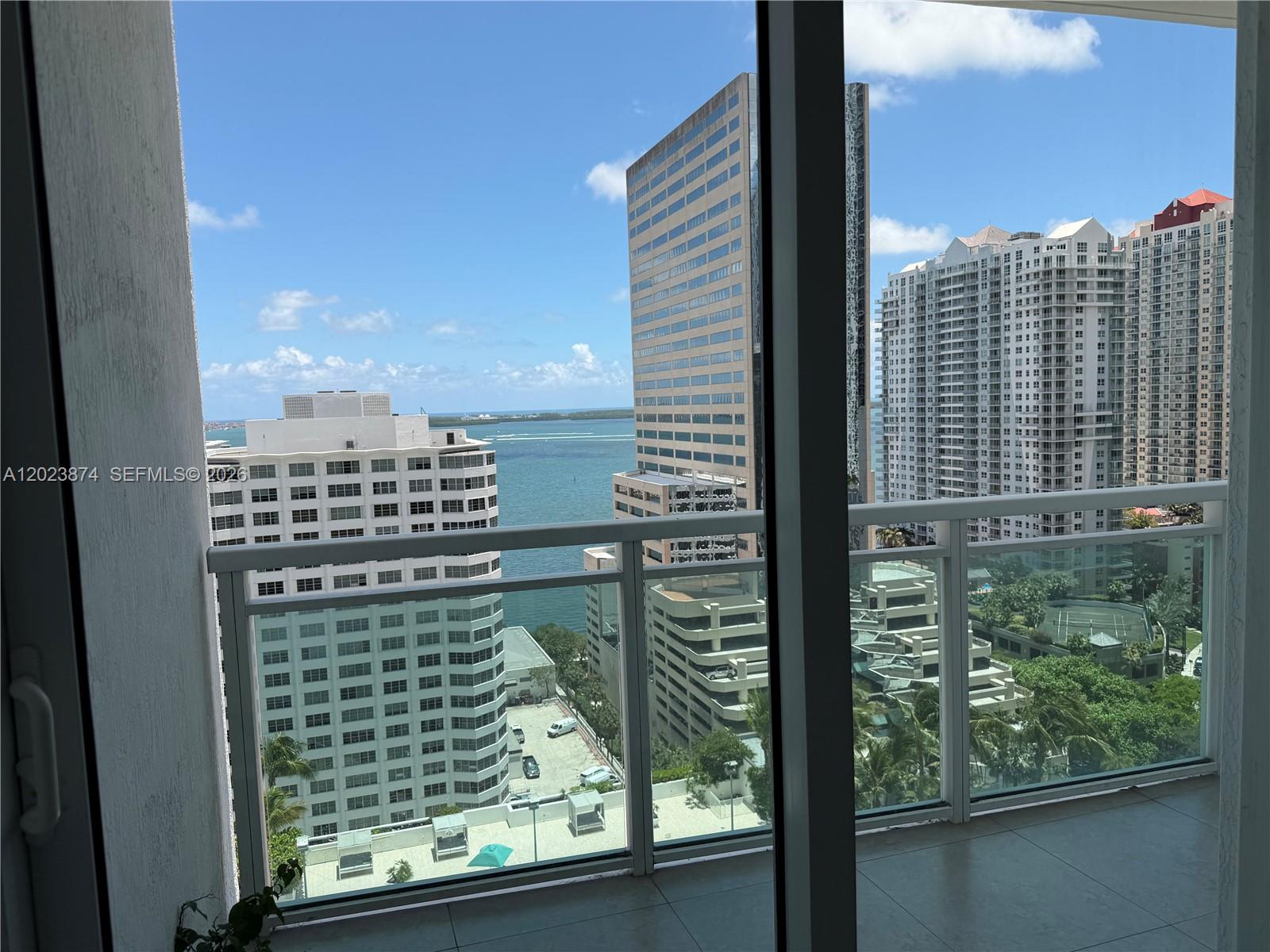 951 Brickell Ave #2006, Miami FL 33131