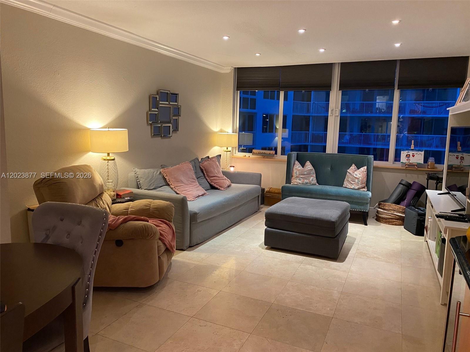 5401 Collins Ave #339, Miami Beach FL 33140