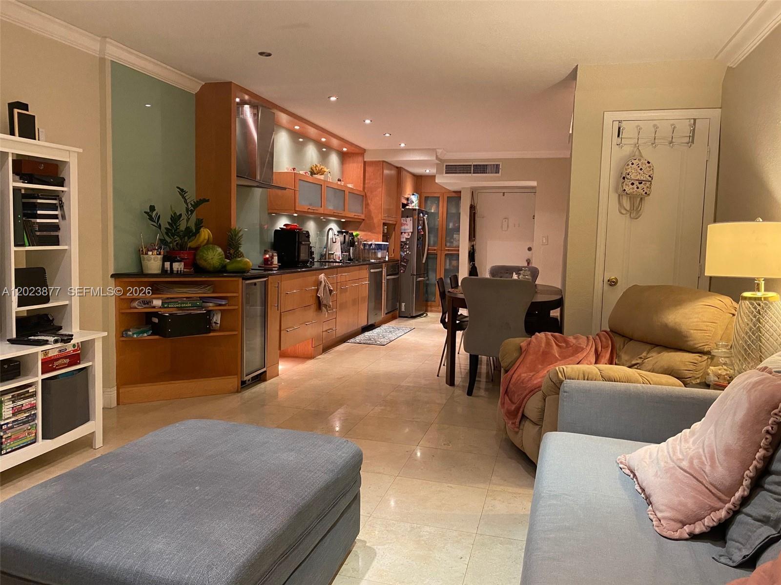 5401 Collins Ave #339, Miami Beach FL 33140