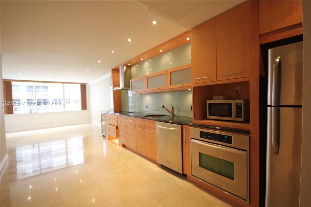 5401 Collins Ave #339, Miami Beach FL 33140