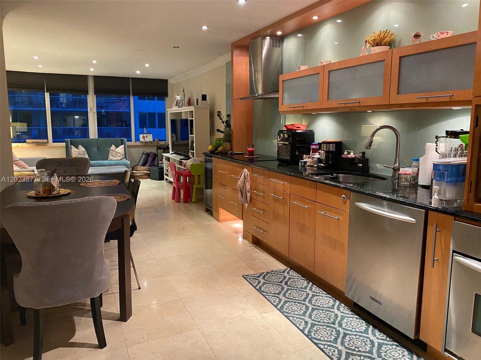 5401 Collins Ave #339, Miami Beach FL 33140