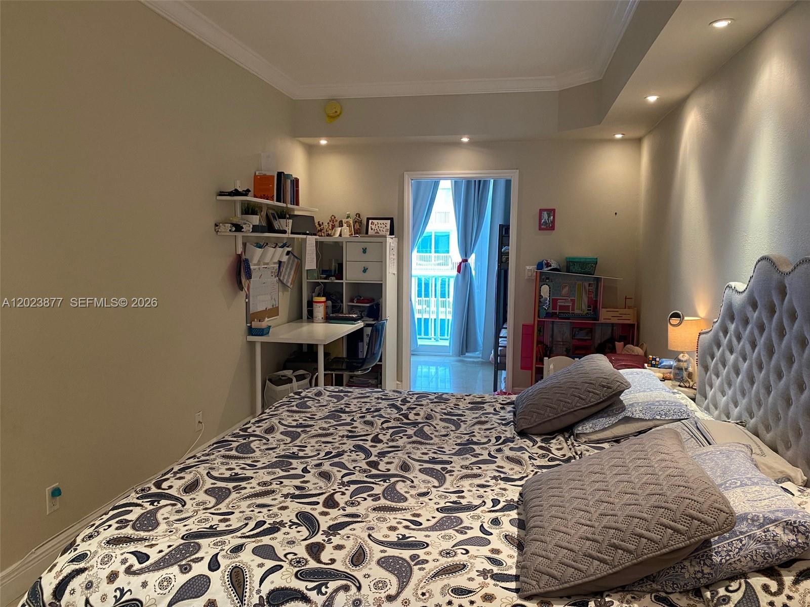 5401 Collins Ave #339, Miami Beach FL 33140