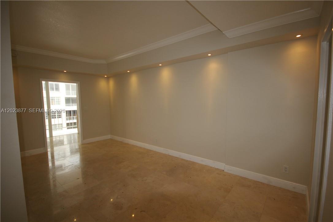 5401 Collins Ave #339, Miami Beach FL 33140