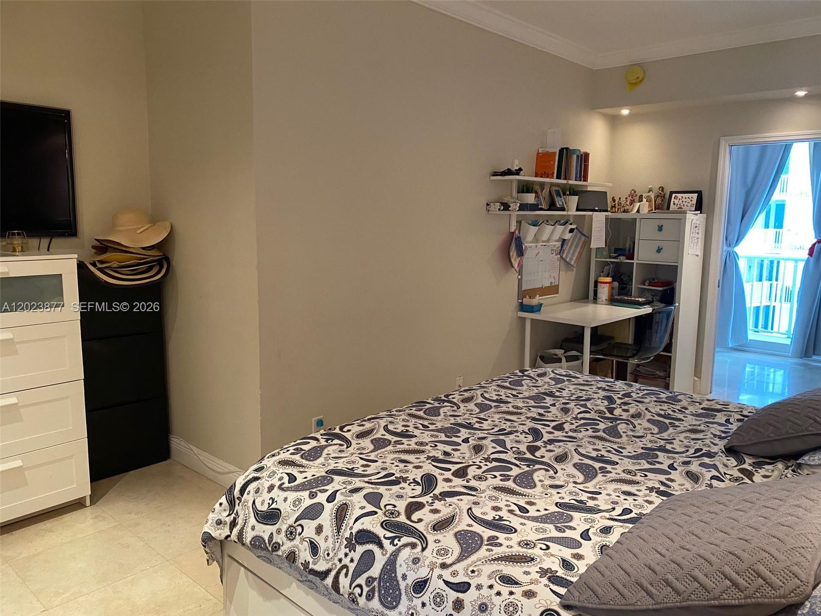 5401 Collins Ave #339, Miami Beach FL 33140