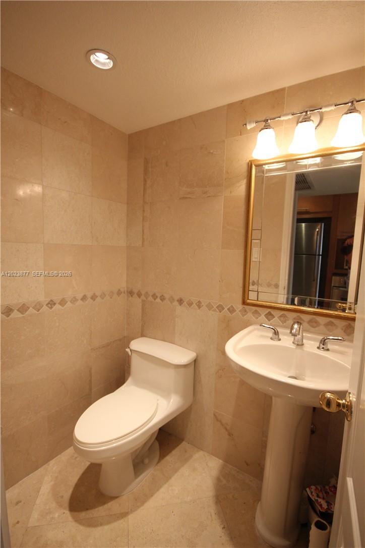 5401 Collins Ave #339, Miami Beach FL 33140