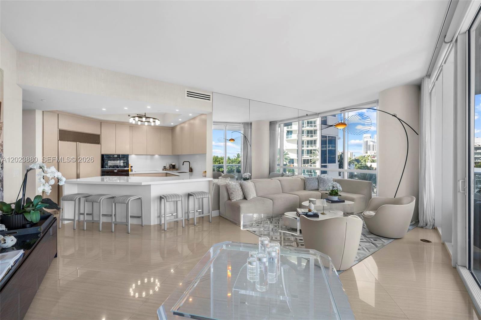 100 S Pointe Dr #509, Miami Beach FL 33139