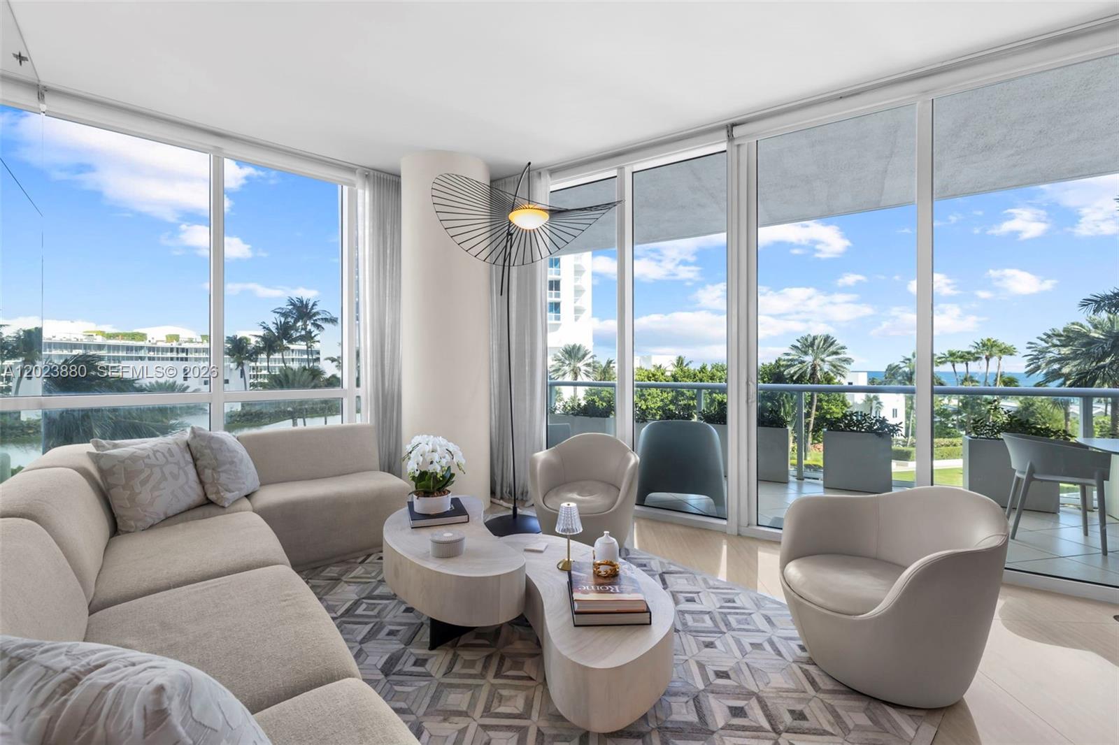 100 S Pointe Dr #509, Miami Beach FL 33139