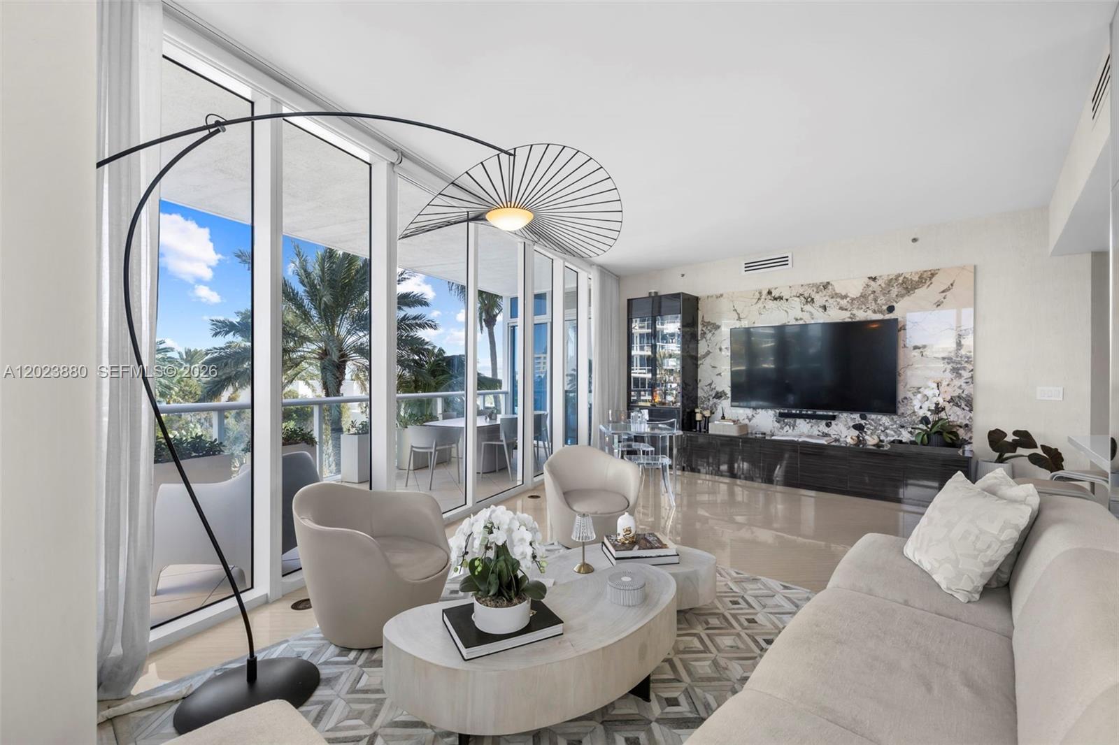 100 S Pointe Dr #509, Miami Beach FL 33139
