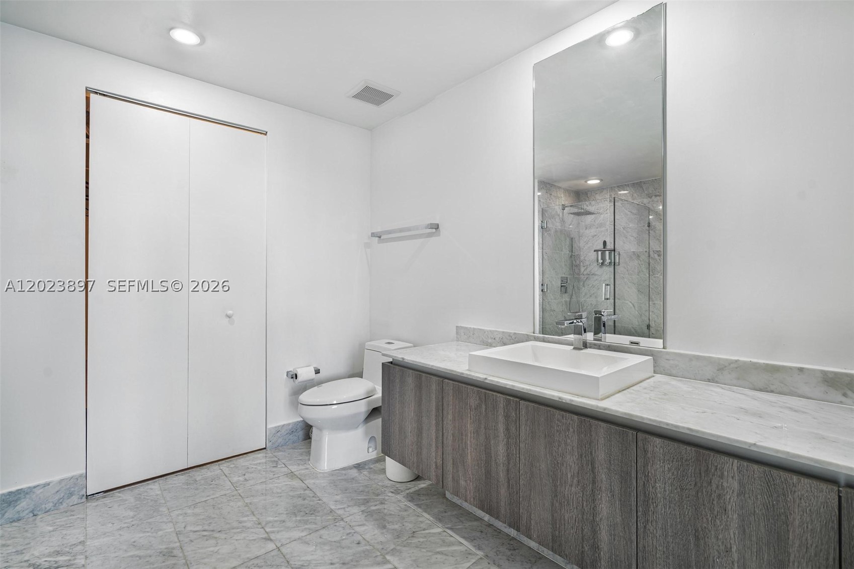 801 S Miami Ave #4302, Miami FL 33130