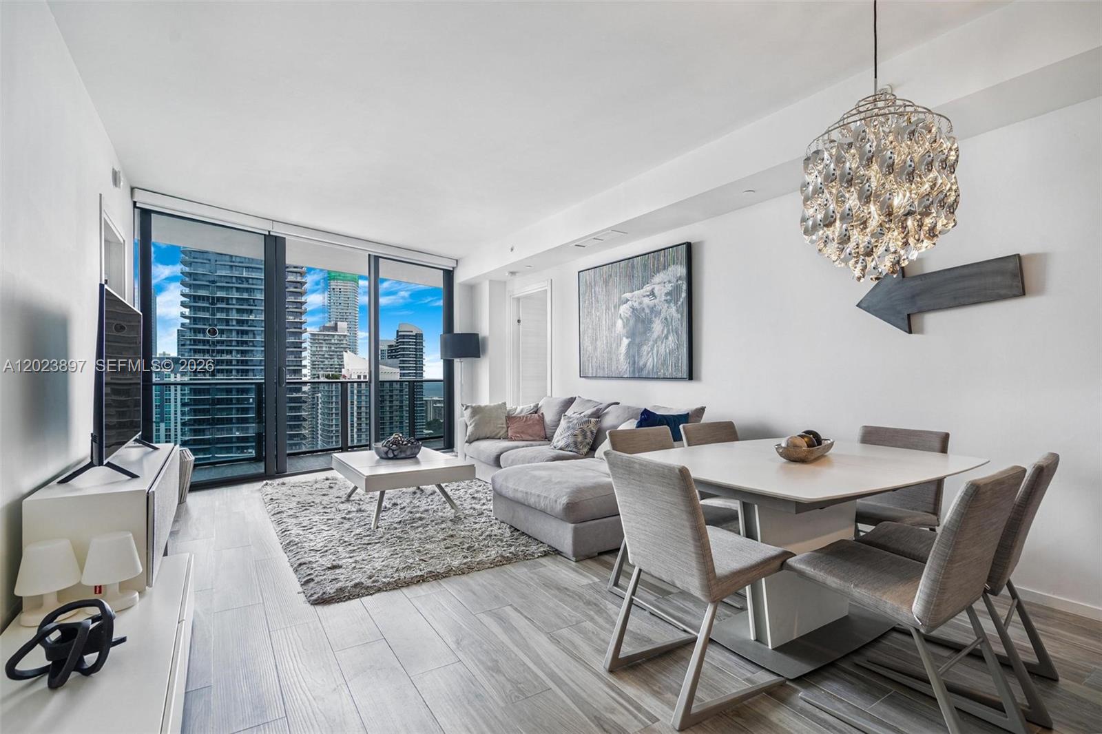 801 S Miami Ave #4302, Miami FL 33130