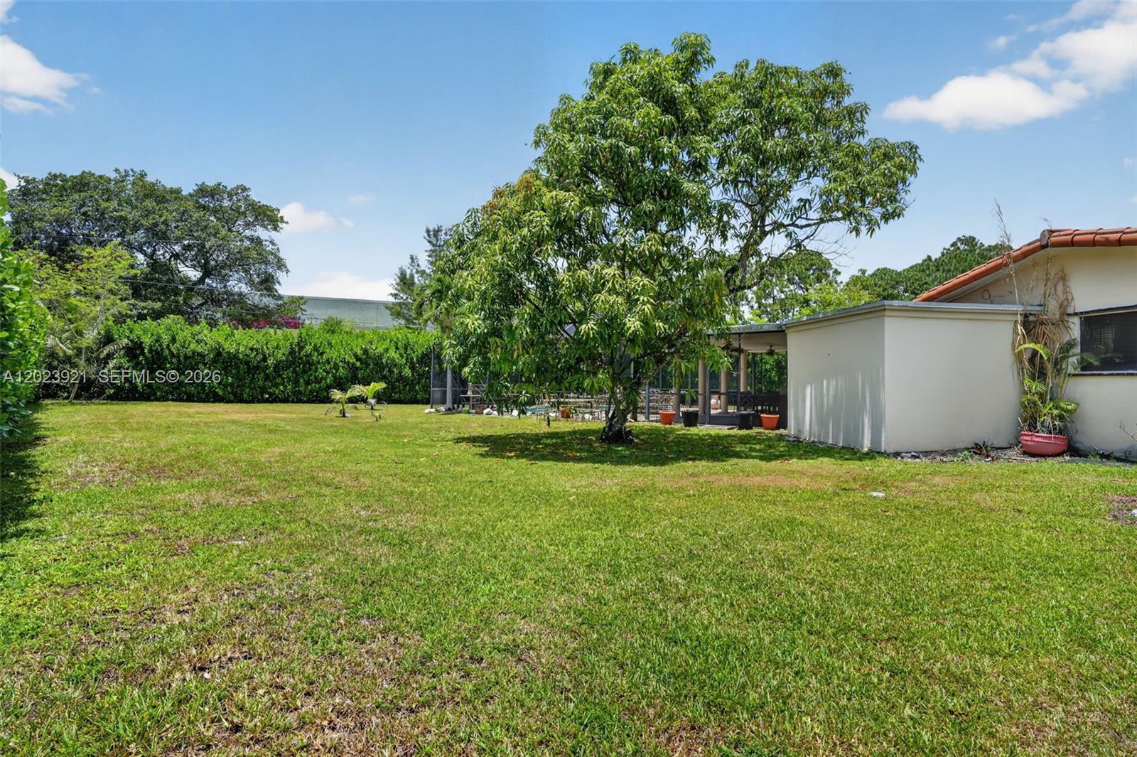 8461 SW 68th St Rd, Miami FL 33143