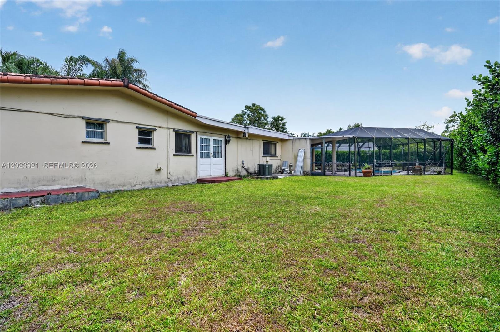 8461 SW 68th St Rd, Miami FL 33143