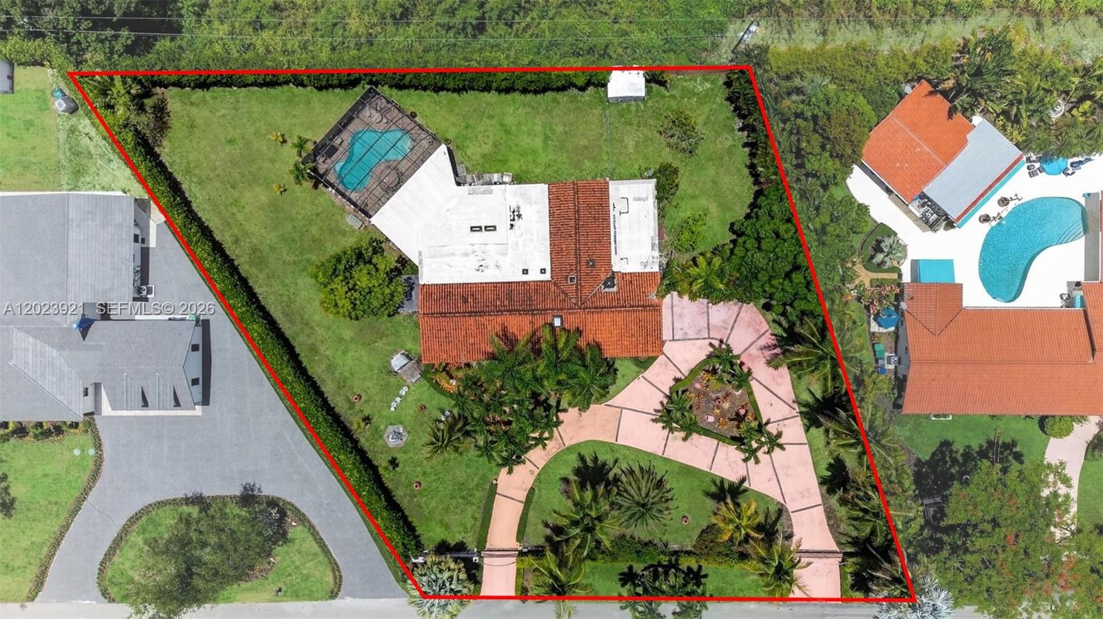 8461 SW 68th St Rd, Miami FL 33143