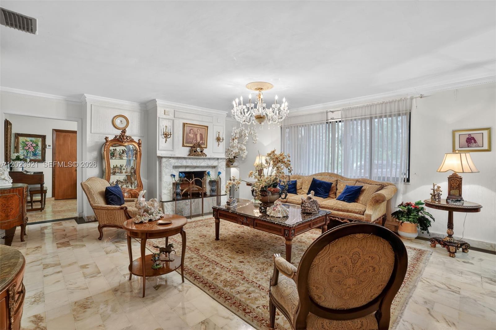 8461 SW 68th St Rd, Miami FL 33143