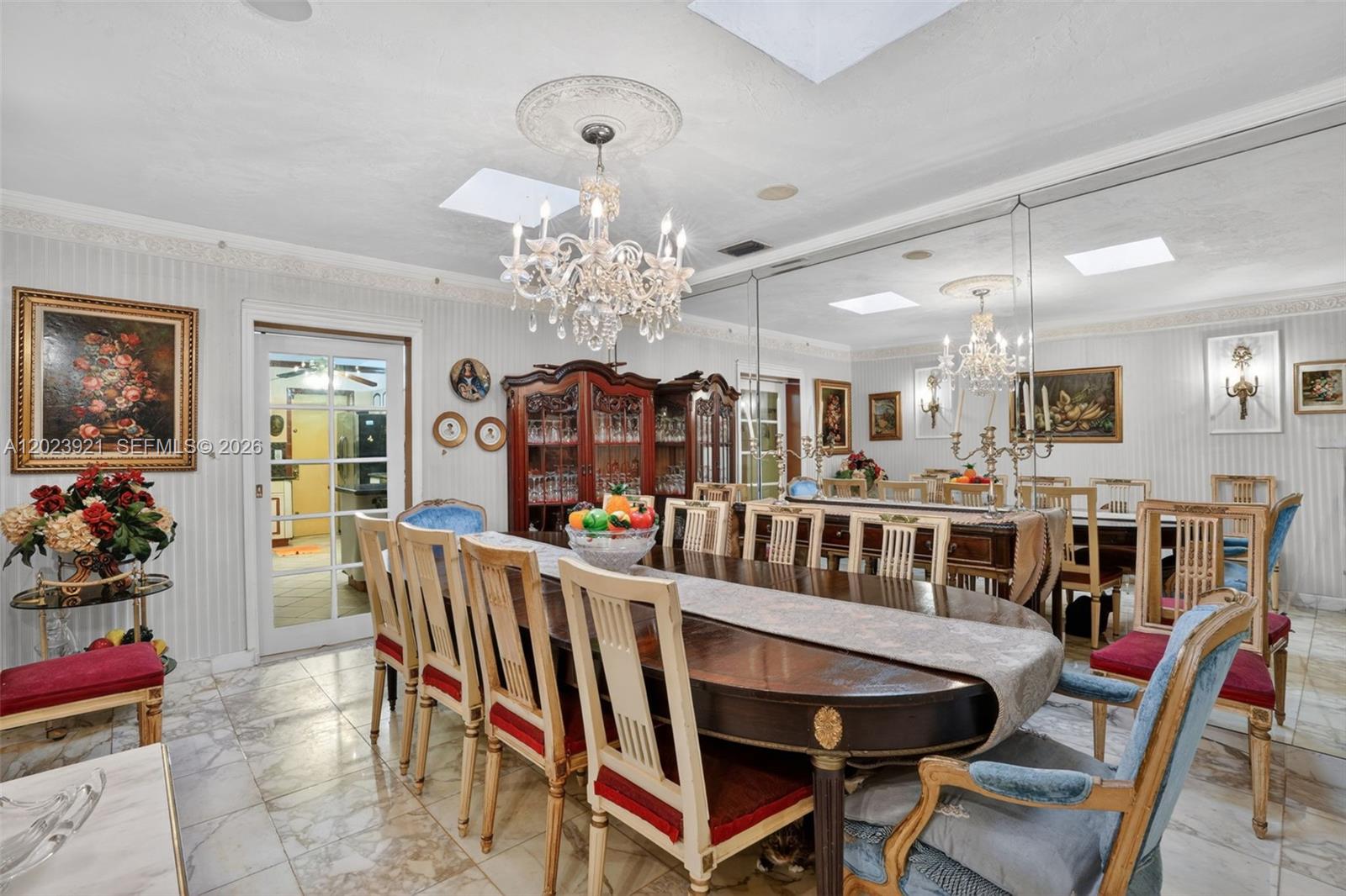 8461 SW 68th St Rd, Miami FL 33143